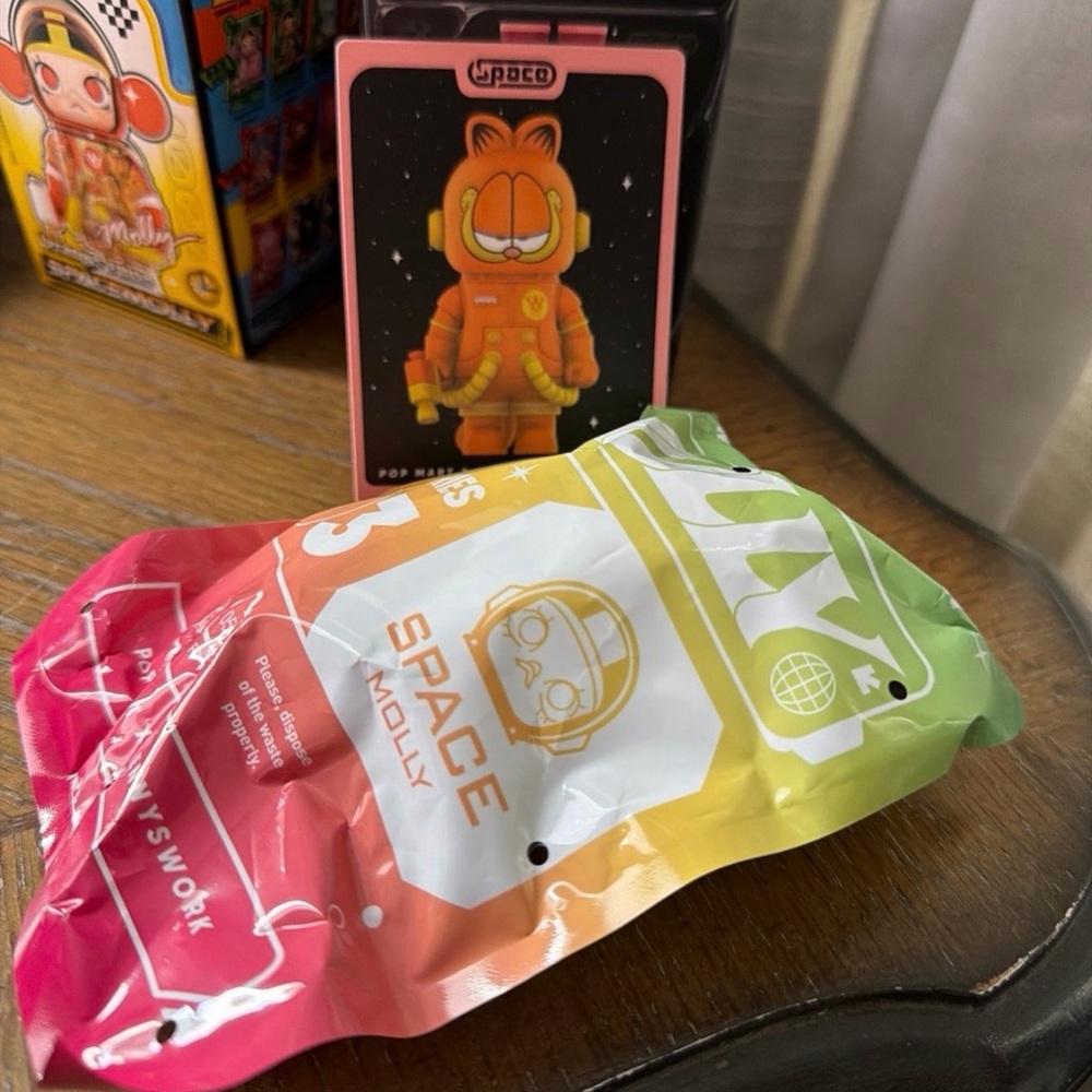 Garfield Space Adventure Figure - Picture 2 of 4